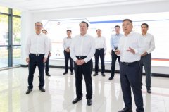 龚正调研普陀区正在推进城市更新中塑制新功能